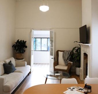 Beechworth Apartment | Clements Cottage on Main St. Bare bnb by Bare Body Beauty co.