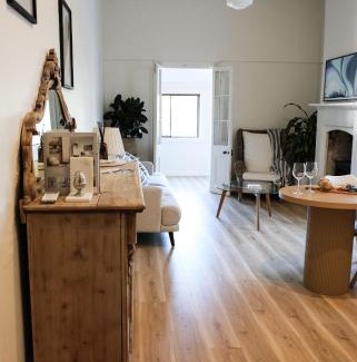 Beechworth Apartment | Clements Cottage on Main St. Bare bnb by Bare Body Beauty co.