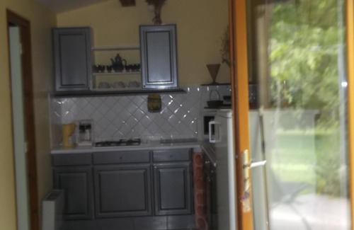 Vauvenargues House | CléVacances quiet house with pool at the foot of the Montagne Sainte Victoire