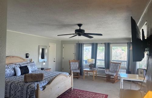Blowing Rock Hotel | Cliff Dwellers Inn