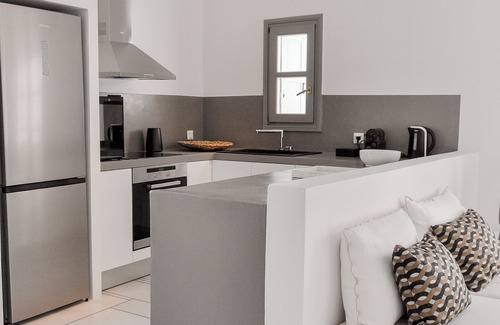 Parikia Villa | Cliff Villa Paros, 115sq.m | Panoramic sea view | Shared Pool |Spacious Terraces