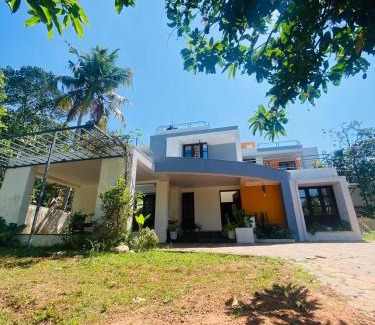 Varkala Hotel | Clifftop