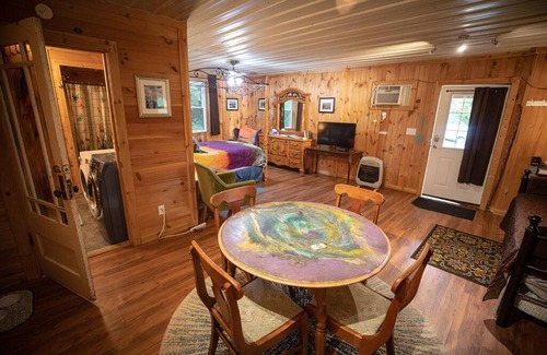 Pine Ridge House | Climb On Inn- Whole Property - 3 Units - Red River Gorge KY
