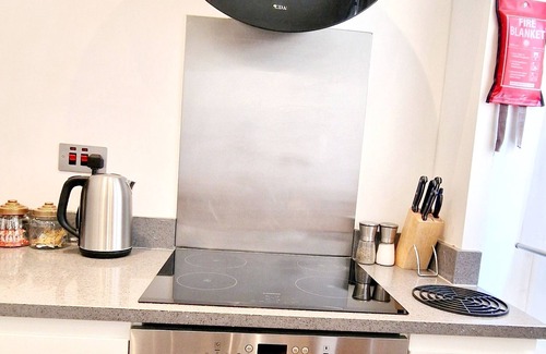 Bread Street Apartment | Clockwork Stunning 1 Bedroom