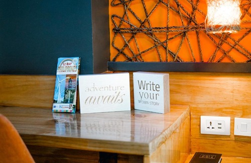 Mactan Export Processing Zone Apartment | CLOCKWORKORANGE Luxury Studios with Netflix