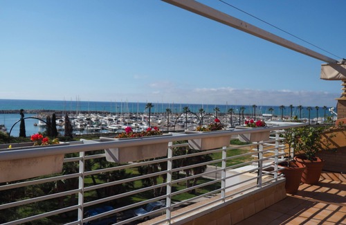 Sant Andreu de Llavaneres Apartment | Close to the beach!, Ideal for families.