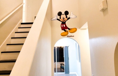 Poinciana House | Close 2 Disney - Free Coffee, Wine + Game room & BBQ Grill
