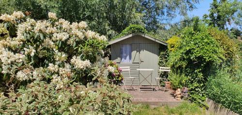 Assebroek House | Close to centre, 3 rooms, 2 bathr & wc, free parking & wifi, spacious living area & kitchen