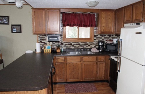Bessemer Cabin | Close to Copper Peak, Black River Harbor and the shores of Lake Superior