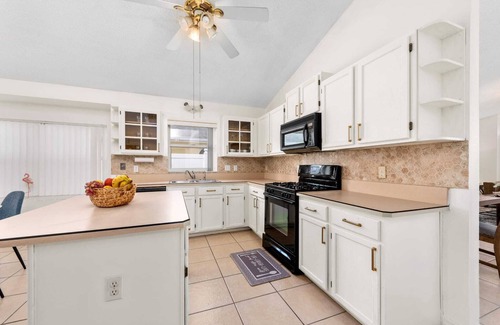 Orlando House | Close to Diney World/Golf Club/UCF/10 Guest/Pool/Laundry