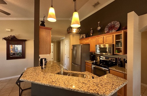 Davenport House | Close to Disney 4 Bedrooms private pool and spa gated security Resort of Solana