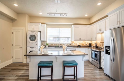 Timp Apartment | Close to Everything in Downtown Provo