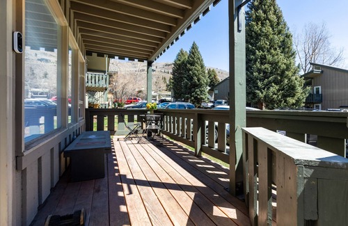 Vail Condo | Close to Gondola & Lionshead Village Condo, Peloton
