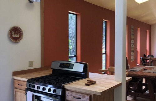Mendocino Apartment | Close to Hiking, Beaches, Mendocino, Fort Bragg- Pets ok with pet fee