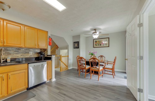 Rossville Apartment | Close to Hospital & White Marsh! Rosedale Townhome