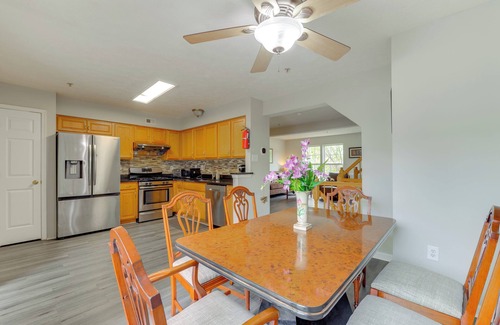 Rossville Apartment | Close to Hospital & White Marsh! Rosedale Townhome