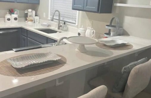 Jacksonville House | Close to Military Base! Beautiful Downtown Home