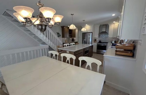 Townsend's Inlet House | Close to popular 85th Street beach which has a gazebo and restrooms