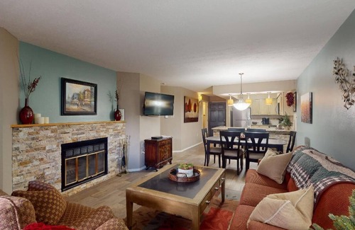 Angel Fire Condo | Close to Slopes | WiFi | Easy Access | Mountain Spirits 211