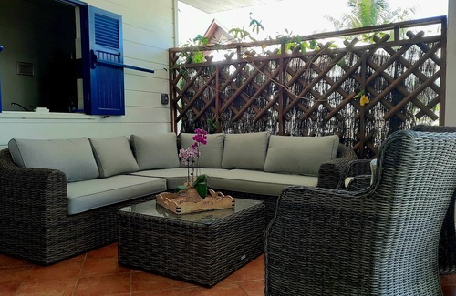 L'Ermitage-les-Bains Villa | Close to the lagoon, villa alamandas