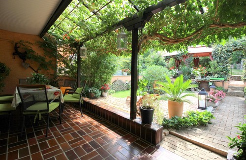 Brulo House | Close to the beach, garden with jacuzzi, barbecue and loungers