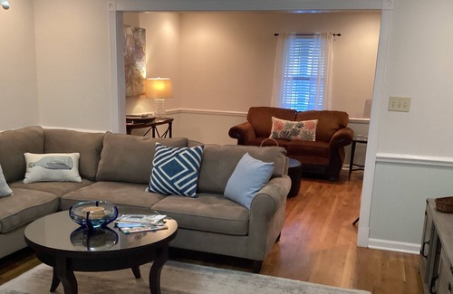 Savannah Cottage | CLOSE TO TYBEE & DOWNTOWN -