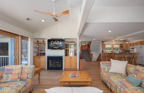 Duck House | Cloudbreak: Pet Friendly, Oceanside, Hot Tub, Community Amenities!