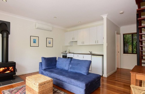 Kangaroo Valley House | Cloudsong Chalet 1 - Close to the village centre!