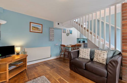 Tan-y-groes House | Clover at Gorslwyd - Sound Retreat