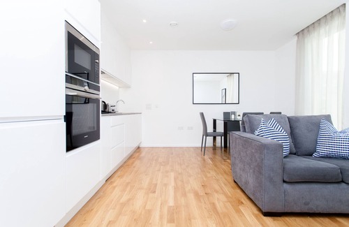 Isle of Dogs Apartment | Clover Court by Aeria Apartments