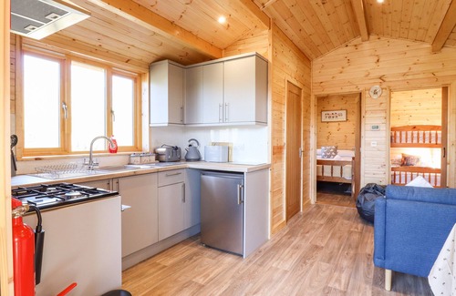 Theberton Cottage | CLOVER LODGE, pet friendly, with a garden in Leiston