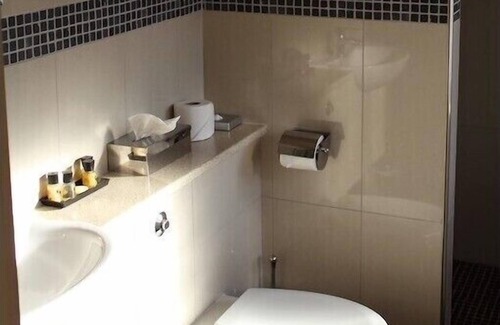 Stonnall Hotel | Clover Spa and Hotel