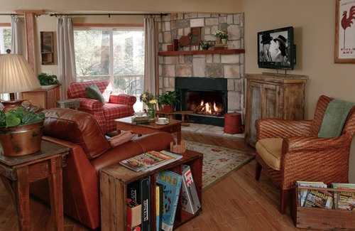 Eureka Springs Cottage | Clovertree Cottage at Lake Lucerne Resort and Ranch