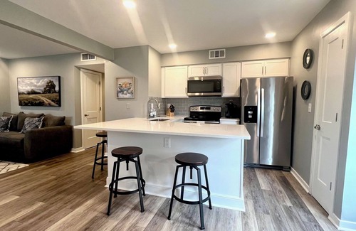 Seabrook Island Condo | Club amenity cards Included at this stunning Courtside Villa Sleeps four