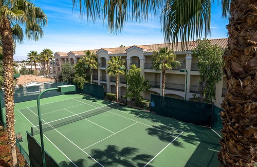 Las Vegas Condo | Club de Soleil studio unit, Saturday check-in