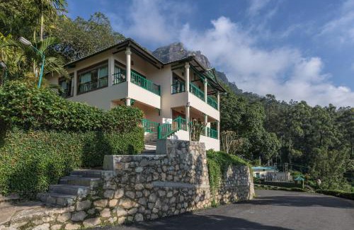 Udumbanchola Resort | Club Mahindra Lake View Munnar