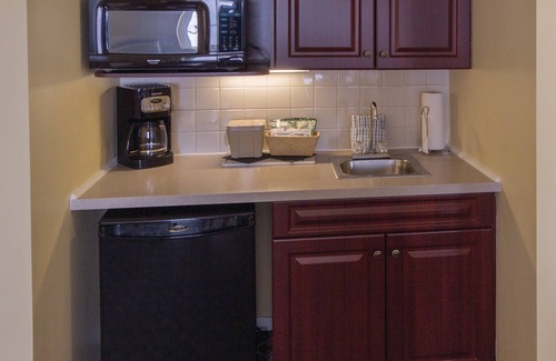 Jamestown House | Club Wyndham Bay Voyage Inn