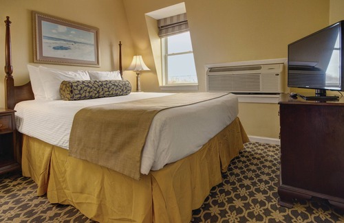 Jamestown House | Club Wyndham Bay Voyage Inn