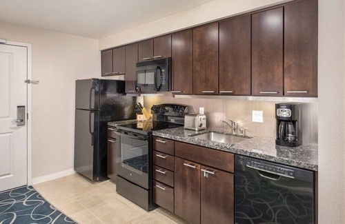 Las Vegas Condo | Club Wyndham Desert Blue, Las Vegas, 2 Bedroom Deluxe Suite