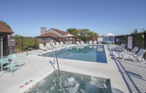 Jamestown Resort | Club Wyndham Newport Overlook