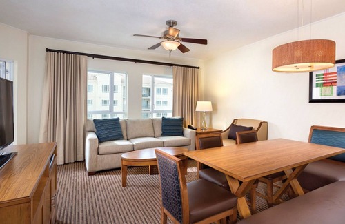 Townsite Resort | Club Wyndham Oceanside Pier - Stunning Beachfront Getaway