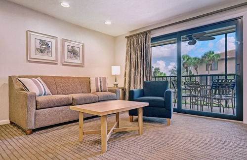 Florida Center Hotel | Club Wyndham Orlando International