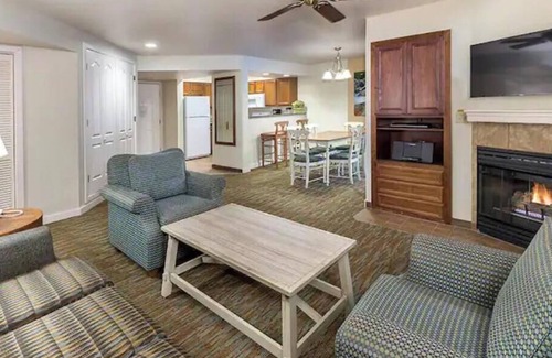 Elk Point Condo | Club Wyndham South Shore 2