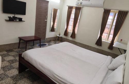 Salem Hotel | CM Residency