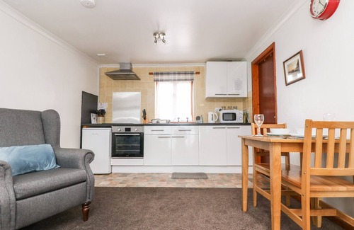 Bude Cottage | COACH HOUSE COTTAGE, with a garden in Bude