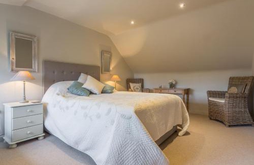 Docking House | Coach House D