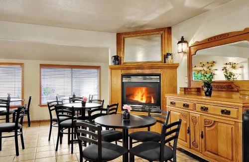 Oak Harbor Hotel | Coachman Inn Oak Harbor