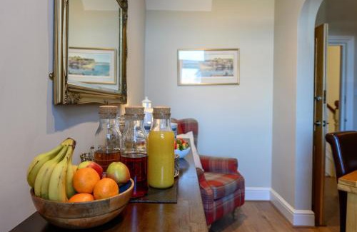 Whitby House | Coast Guest House