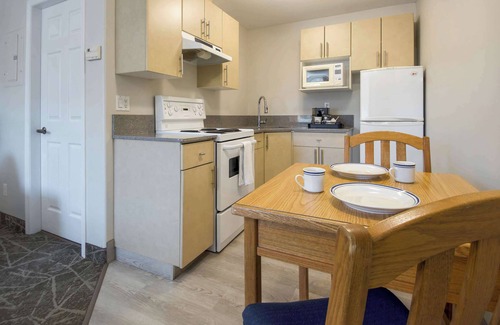 Okanagan-Similkameen Hotel | Coast Osoyoos Beach Hotel