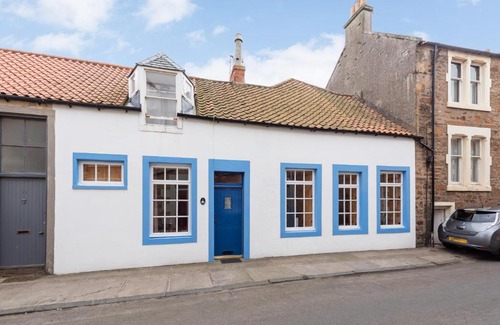 Anstruther House | Coastal 2-Bed Cottage for 4 Cellardyke Anstruther